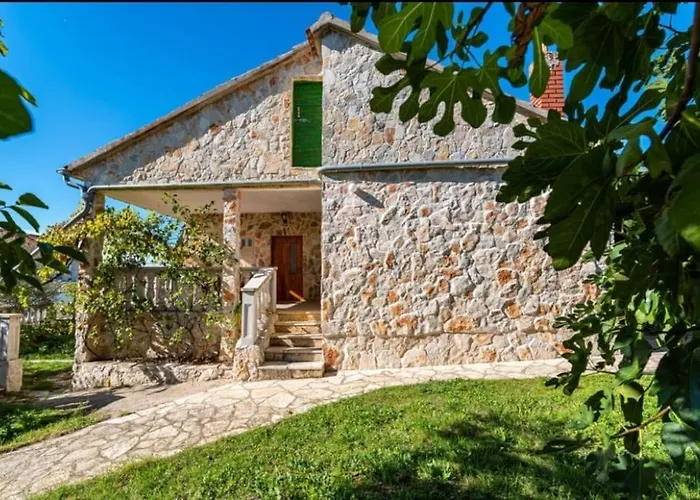 Irina Apartamento